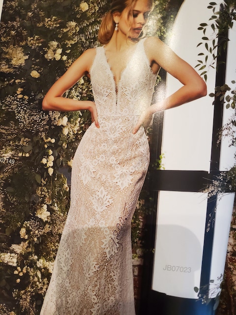 Wedding clothing 1